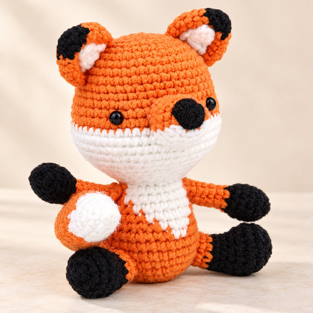 Gehäkelter orangefarbener Fuchs als Projektbeispiel